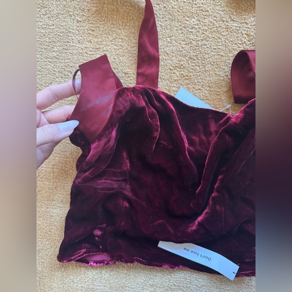 💋NWT Reformation Malika Velvet Top - Picture 4 of 7